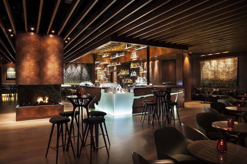 Four Seasons Hotel Sydney - Tourism Adelaide 28
