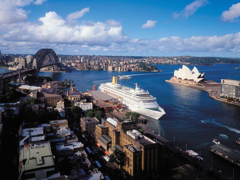 Four Seasons Hotel Sydney - Tourism Adelaide 37