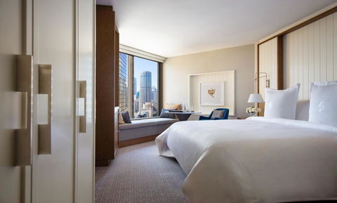 Four Seasons Hotel Sydney - Tourism Adelaide 9