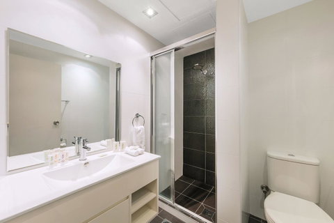 Macleay Hotel - Tourism Adelaide 13