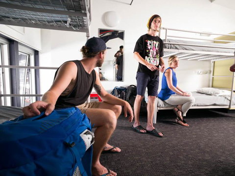 Railway Square YHA - Tourism Adelaide 1