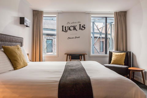 The Lucky Hotel - Tourism Adelaide 20