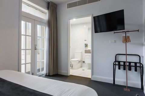The Lucky Hotel - Tourism Adelaide 26