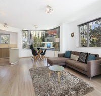 Lower Bridge and Sails - Executive 2BR Darlinghurst Apartment with Balcony and Rooftop Views - Tourism Adelaide