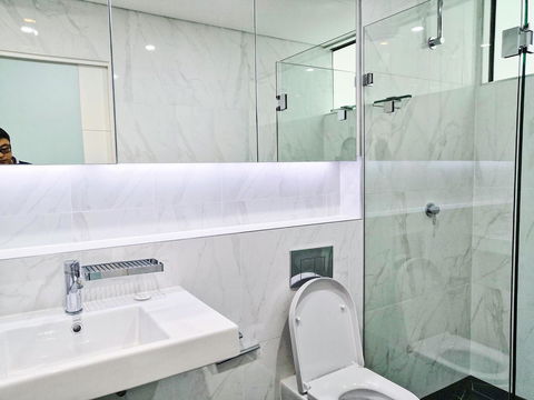 Cozy 5 Bed House In Sydney - Tourism Adelaide 2