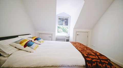 Cozy 5 Bed House In Sydney - Tourism Adelaide 18