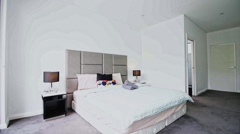 Cozy 5 Bed House In Sydney - Tourism Adelaide 1