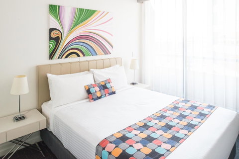 Seasons Harbour Plaza - Tourism Adelaide 0