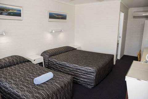 Coastal Bay Motel - Tourism Adelaide 31
