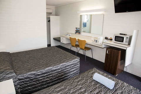 Coastal Bay Motel - Tourism Adelaide 29