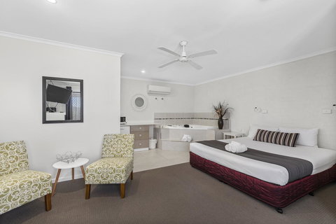 Coastal Bay Motel - Tourism Adelaide 13