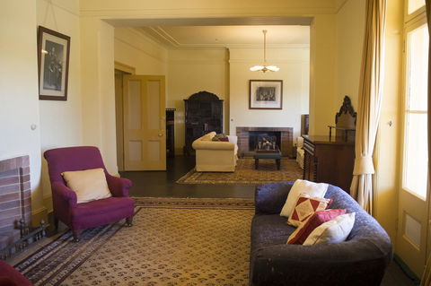 Hillview Heritage Hotel - Tourism Adelaide 11