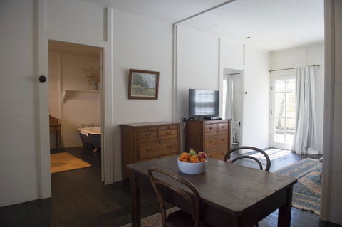 Hillview Heritage Hotel - Tourism Adelaide 14