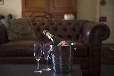 Hillview Heritage Hotel - Tourism Adelaide 25