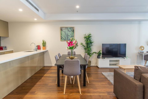 Sydney CBD Brand New Apartments With Hyde Park View - Tourism Adelaide 1