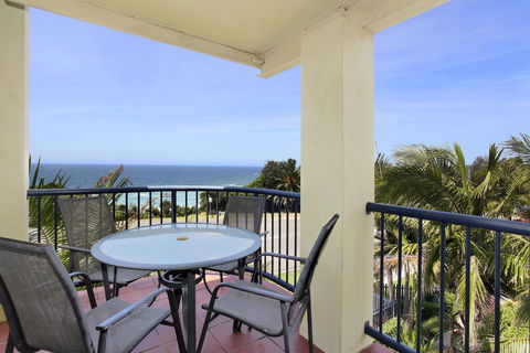 South Pacific Apartments - Tourism Adelaide 7
