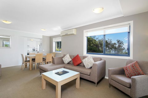 South Pacific Apartments - Tourism Adelaide 10