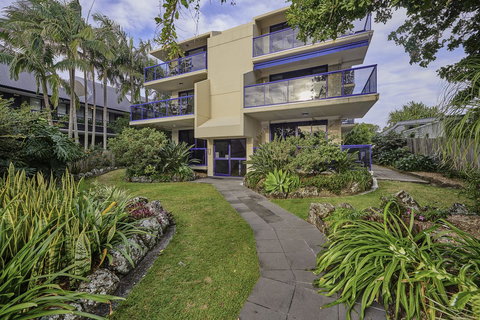 Cape Apartments - Tourism Adelaide 0