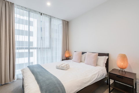 Sydney CBD Modern 2 Bedroom Apartment + Free Car Parking - Tourism Adelaide 14