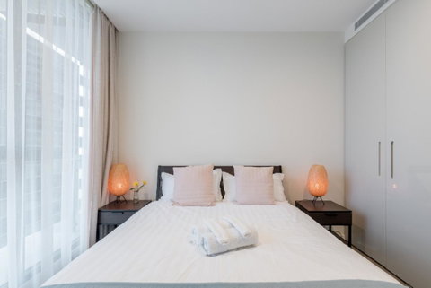 Sydney CBD Modern 2 Bedroom Apartment + Free Car Parking - Tourism Adelaide 13