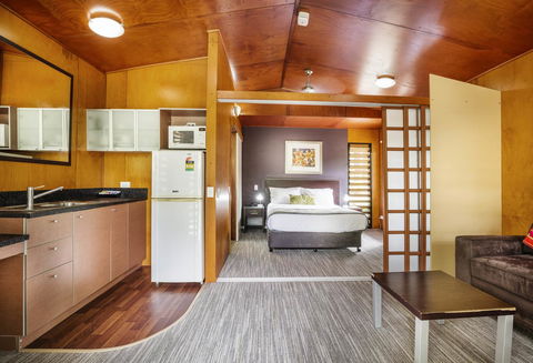 Mercure Darwin Airport Resort - Tourism Adelaide 3