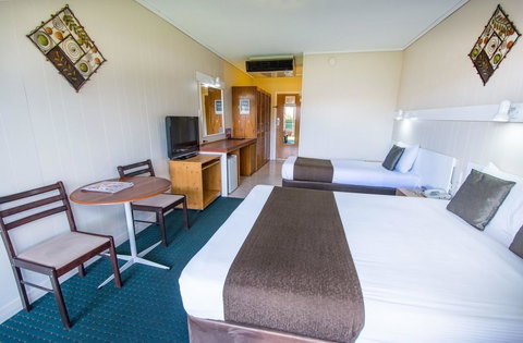 Elkira Court Motel - Tourism Adelaide 4