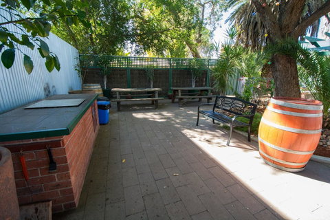 Elkira Court Motel - Tourism Adelaide 20