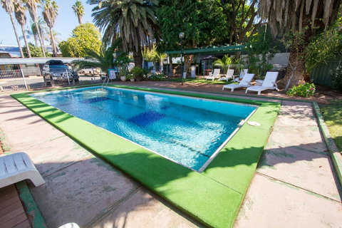 Elkira Court Motel - Tourism Adelaide 3