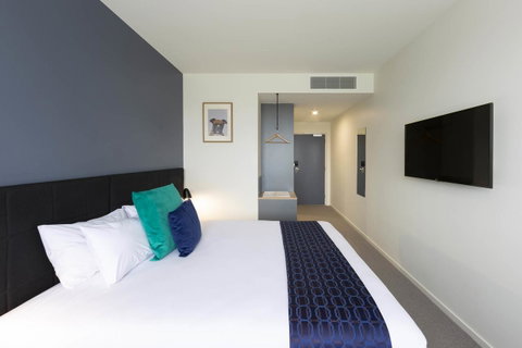 Mantra MacArthur Hotel - Tourism Adelaide 16
