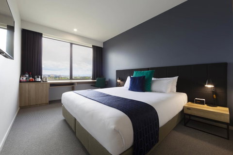 Mantra MacArthur Hotel - Tourism Adelaide 6