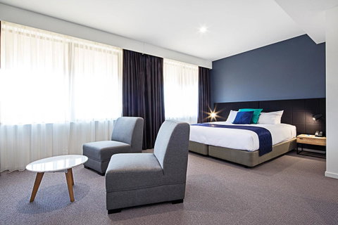 Mantra MacArthur Hotel - Tourism Adelaide 15