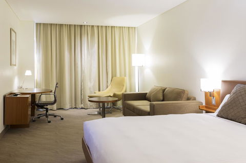 Novotel Canberra - Tourism Adelaide 33