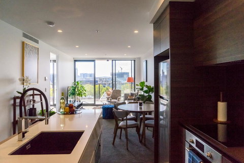 Highgate Executive Apartment City Walk Canberra - Tourism Adelaide 12