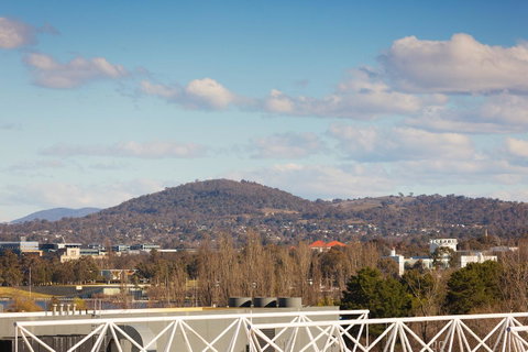 Crowne Plaza Canberra, An IHG Hotel - Tourism Adelaide 16