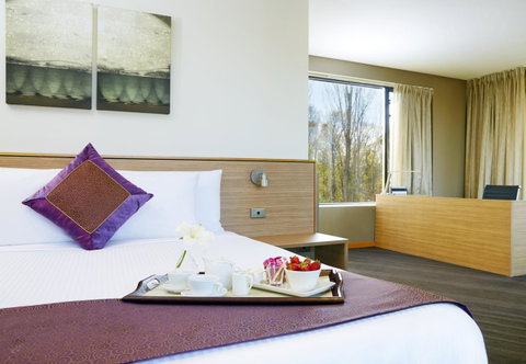 Crowne Plaza Canberra, An IHG Hotel - Tourism Adelaide 44