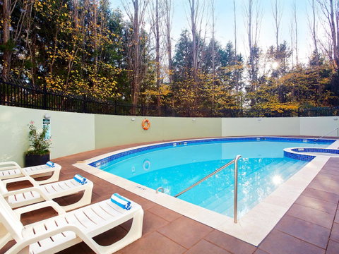 Crowne Plaza Canberra, An IHG Hotel - Tourism Adelaide 7