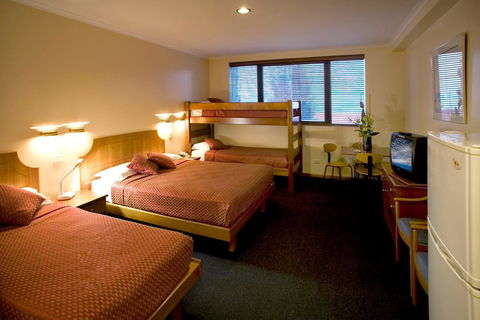 Madison Capital Executive Apartments - Tourism Adelaide 4