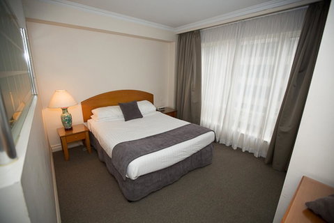Bond 512 - Tourism Adelaide 0