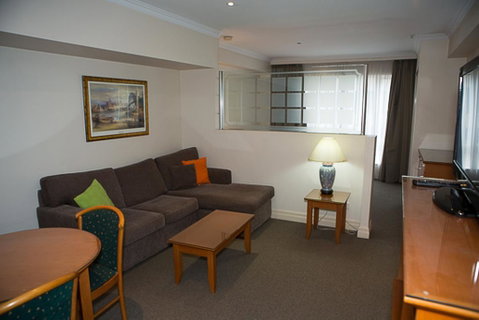 Bond 512 - Tourism Adelaide 2