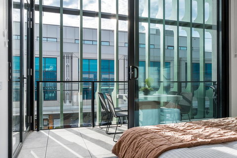 BOUTIQUE STAYS - Axel Apartments - Tourism Adelaide 0