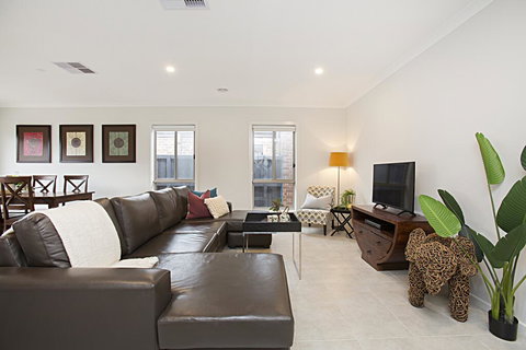 BOUTIQUE STAYS - Carinya - Tourism Adelaide 2