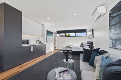Brand New Beachside Studio Apartment - Tourism Adelaide 1