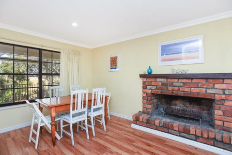 By The Beach - 30 Jetty Road - Tourism Adelaide 1