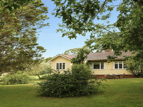 Canary Cottage - Fresh, Clean, Simple & Comfortable - Tourism Adelaide 0