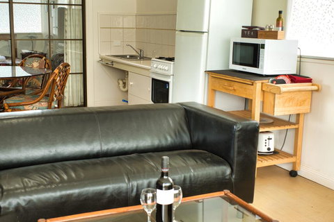 Cape Jervis Accommodation & Caravan Park - Tourism Adelaide 3