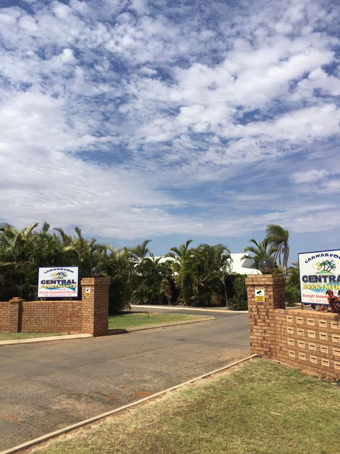 Carnarvon Central Apartments - Tourism Adelaide 3