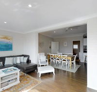 Casa Sorella - beachfront family home - Tourism Adelaide