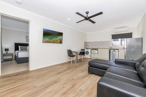 Cascade Motel In Townsville - Tourism Adelaide 2