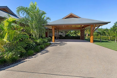 Celeste - At Funnel Bay - Tourism Adelaide 1