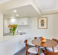City apartment at College St - Tourism Adelaide